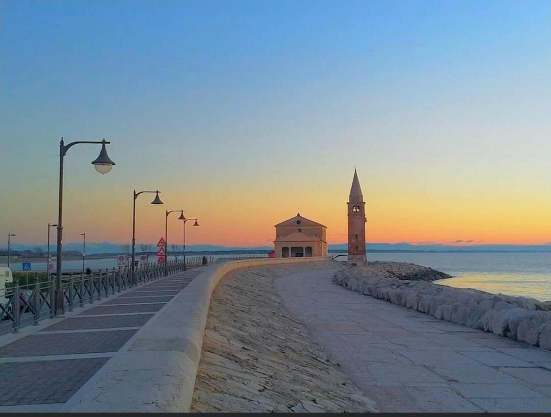 Apartment Caorle De Lux Swimming Pool, Parking, Garden Екстер'єр фото
