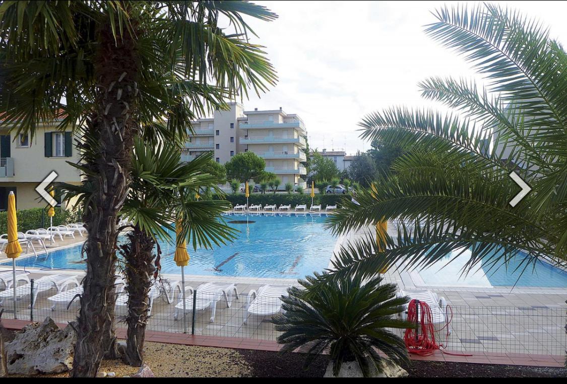 Apartment Caorle De Lux Swimming Pool, Parking, Garden Екстер'єр фото